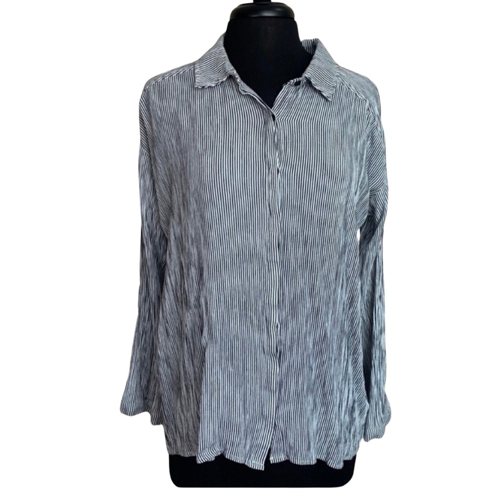 CUPCAKES & CASHMERE Striped Blouse Large Button Front Blue White